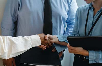 金融市场机构论文